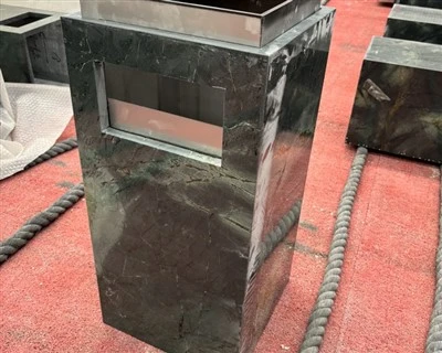 Магьосникът от Оз Мрамор